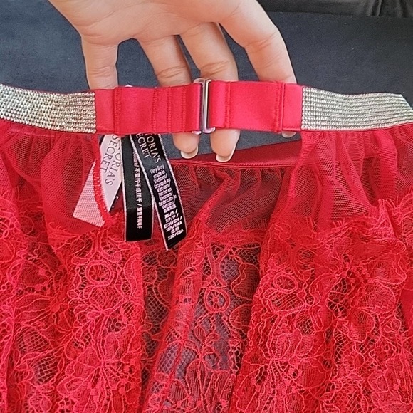 Victoria's secret skirt - Picture 5 of 8